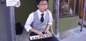 mike-choi-nintendo-street-musician